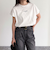 袖折り返しちびロゴTシャツ
