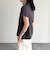 袖折り返しちびロゴTシャツ