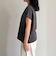 袖折り返しちびロゴTシャツ