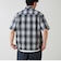 【軽羽織りにおすすめ】シアーチェック 半袖ZIPシャツ