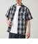 【軽羽織りにおすすめ】シアーチェック 半袖ZIPシャツ