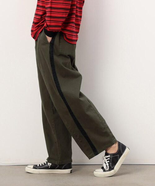 ストレッチツイル ワイドテーパード ラインパンツ｜パープルアンド