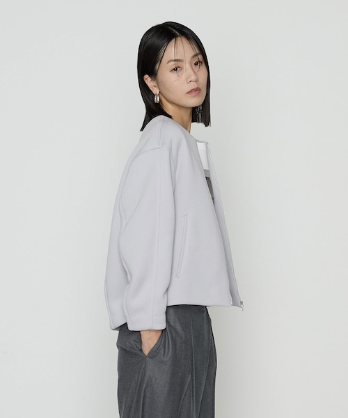 ダブルエアーダンボール ノーカラーブルゾン｜コムサの通販