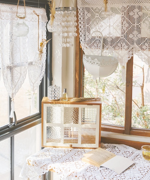 サリュ ガラス 窓枠 ディスプレイラック サリュ ガラス 窓枠 ディスプレイラック ガラス窓枠ディスプレイラック