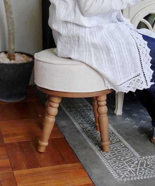 アンティークファブリックラウンドスツール｜サリュの通販｜&mall