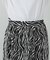 ゼブラ柄フレアスカート