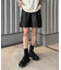 フェイクレザーショートパンツ