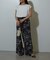 ボタニカル柄ワイドパンツ