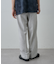 パウダートロストレートパンツ