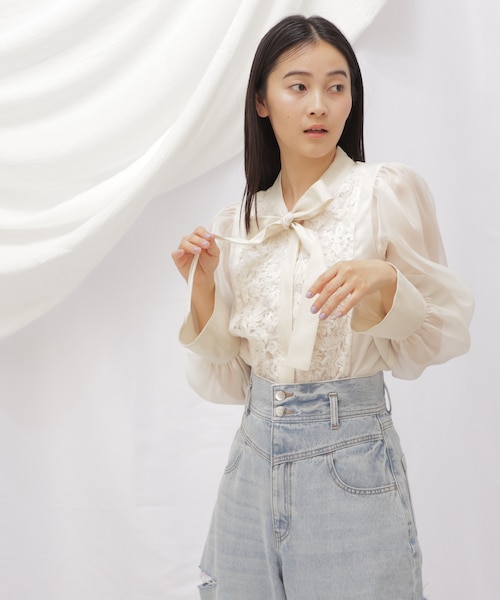 JILL STUART 新品タグ付レースディテール半袖ブラウス JILL STUART 新品タグ付レースディテール半袖ブラウス