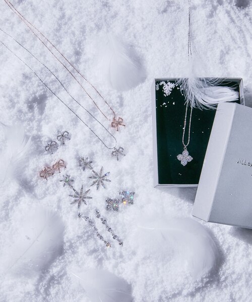 Cubic 大粒クローバーネックレス｜ジルバイジルスチュアートの通販