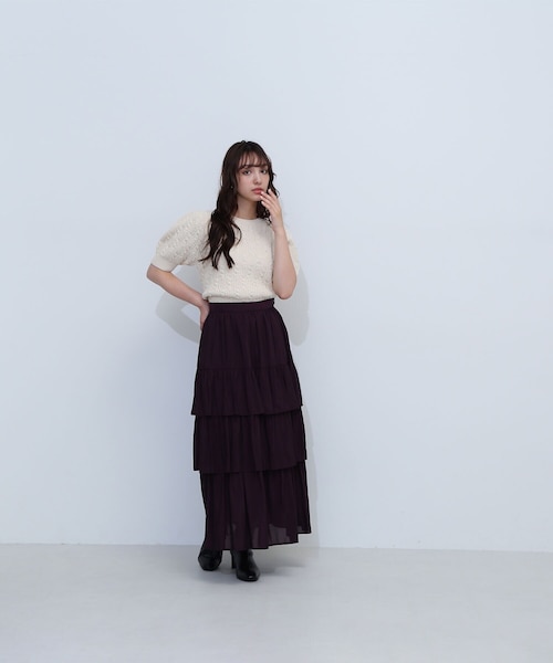◆新品◆ NATURAL BEAUTY BASIC グロッシーティアードスカート グロッシーティアードスカート 24AW｜ナチュラルビューティー