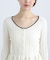 地柄短丈ペプラムニット