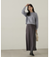 スリット入りサテンナロースカート　24AW
