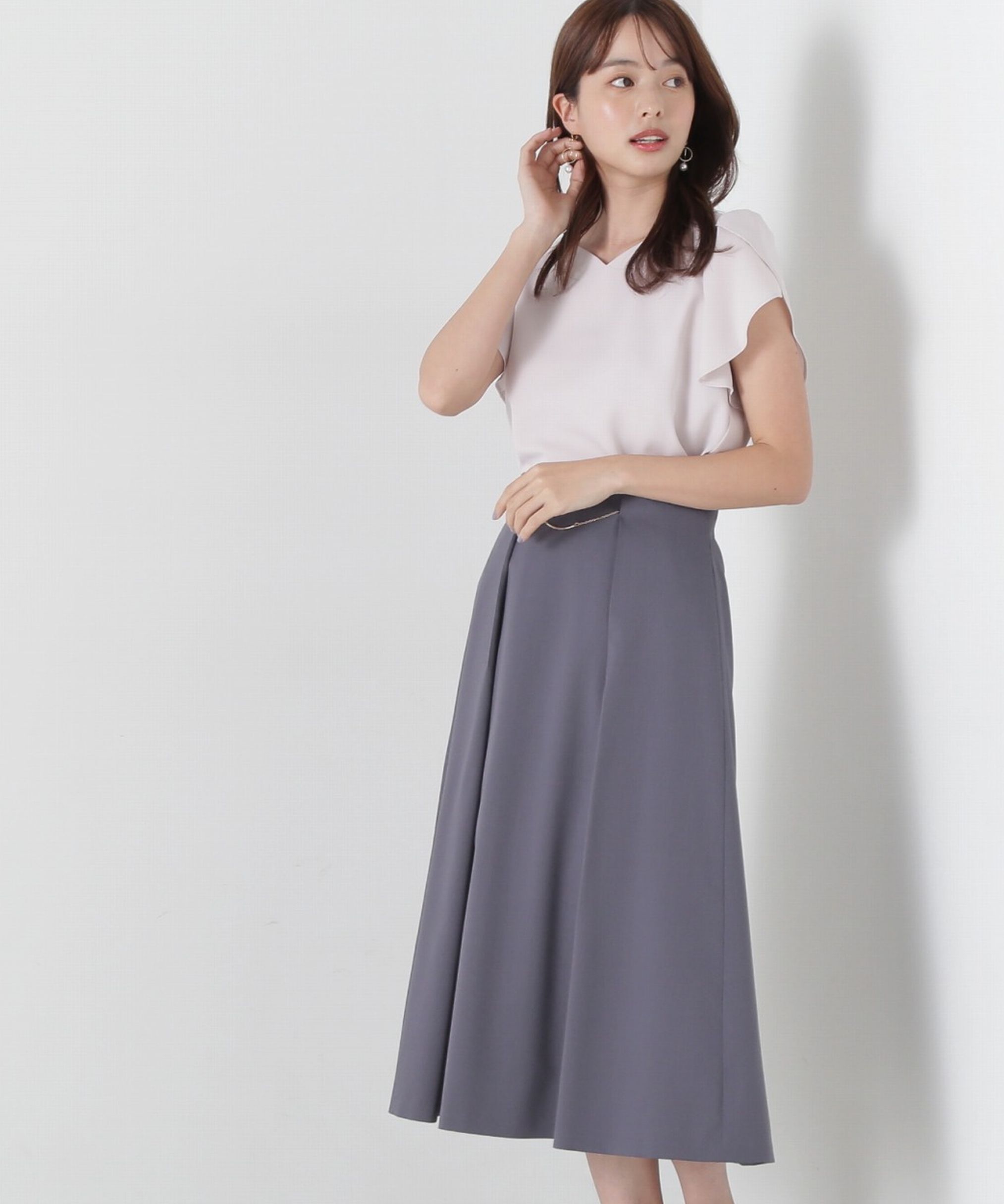 チューリップスリーブブラウス