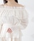 ＜ウォッシャブル＞《EDIT COLOGNE》オフショルシアーシャーリングブラウス　26SS