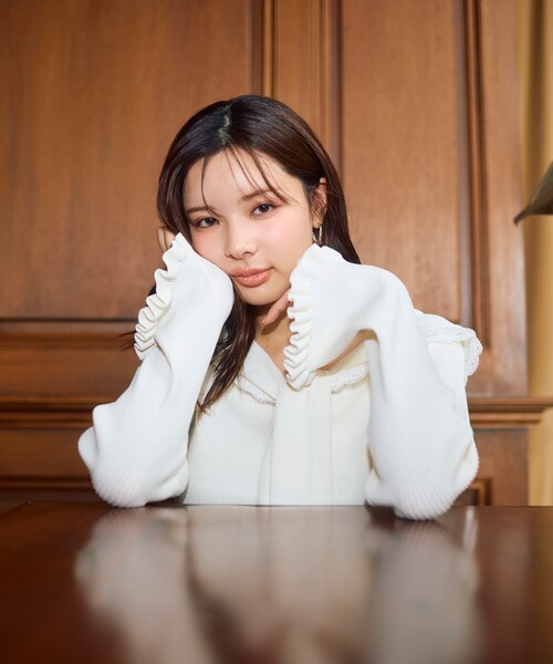 新津のんさんコラボ＞〈a／mie〉セーラーニット 26SS｜プロポーション