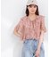 チュール付きラッフルブラウス