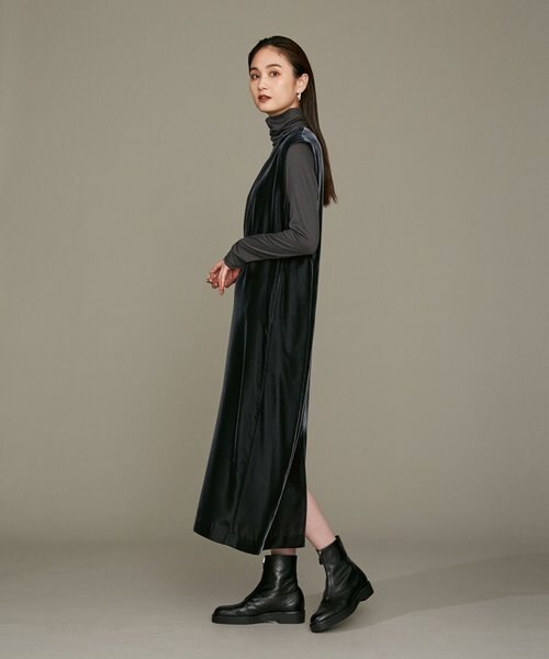 LB.01／ベルベットVネックワンピース ノースリーブ｜ナノ・ユニバース