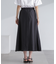 シャイニーサテンロングスカート