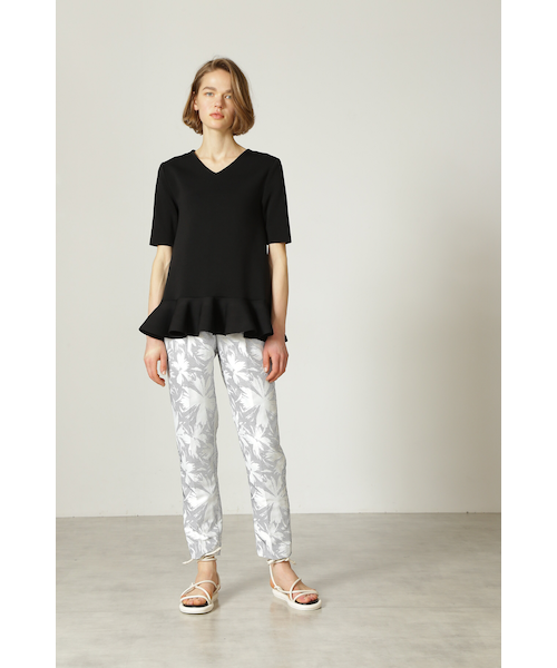 【極美品】ADORE ドライストレッチフリルヘムトップス M ブラック 極美品】ADORE ドライストレッチフリルヘムトップス M ブラック