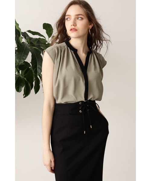 ◇スキッパーバイカラーブラウス｜ピンキーアンドダイアンの通販