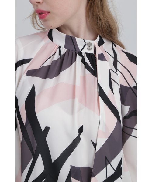◇ジオメトリックアートプリントブラウス｜ピンキーアンドダイアンの