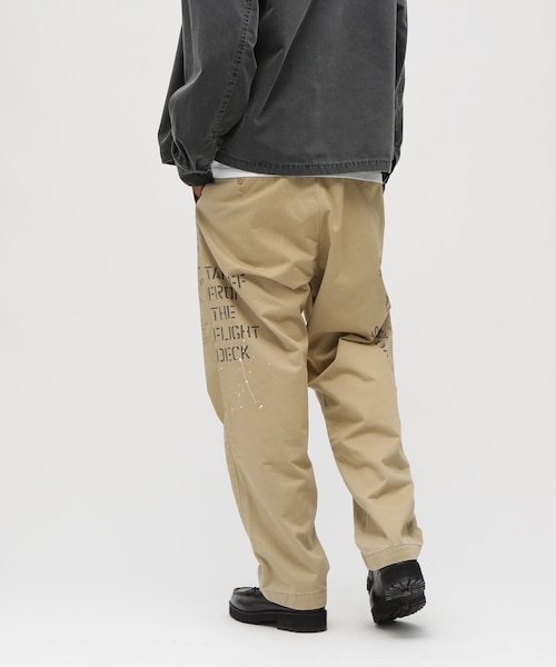 AGED LOOK STENCIL CHINO PANTS｜アヴィレックスの通販｜&mall（アンド