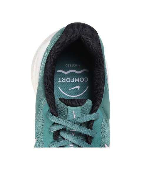 ナイキ（NIKE）スポーツシューズ レボリューション 7 グリーン FB2208