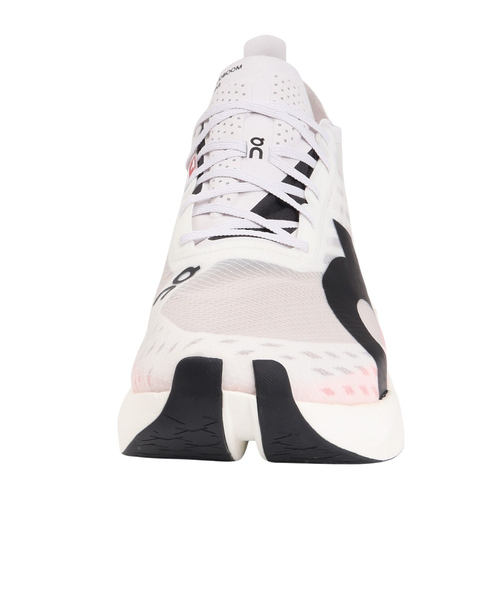 オン（On）ランニングシューズ ジョギングシューズ Cloudboom Strike