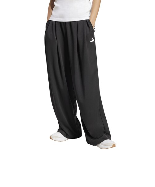 アディダス（adidas）ティロ スリーストライプス プリーツ パンツ