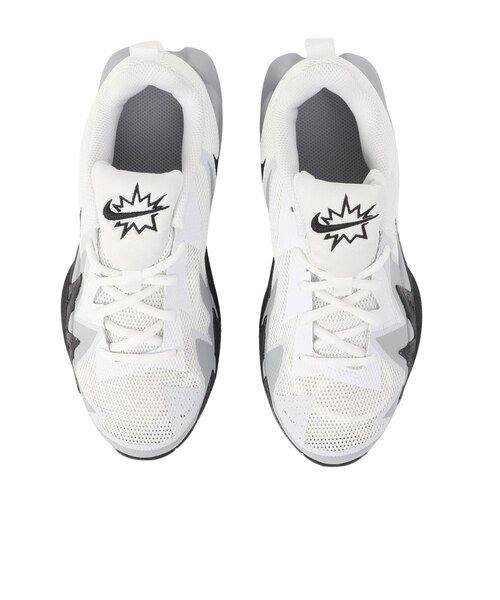 ナイキ（NIKE）ジュニアバスケットシューズ バッシュ S.T.