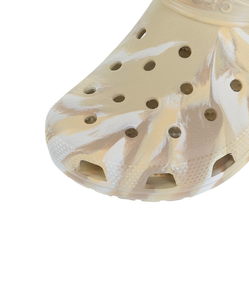 クロックス（crocs）サンダル クラシック マーブル クロッグ ベージュ