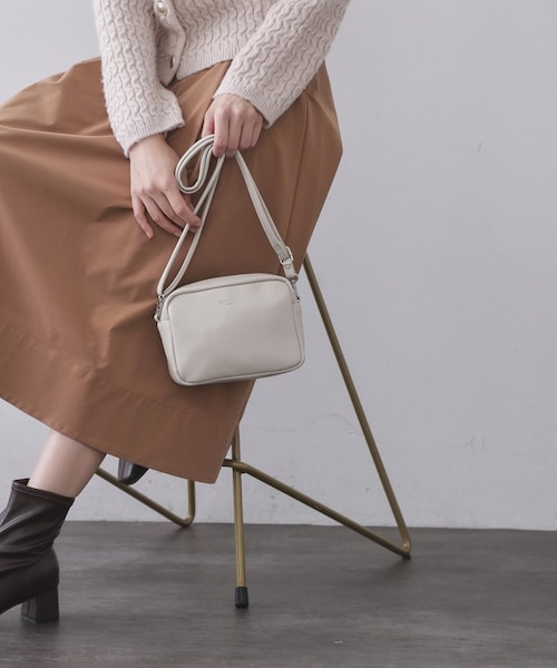 シュリンク合皮スクエアミニショルダーバッグ【軽量／長さ調整可能