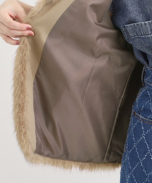 FILA♡【美品❣️】ふわふわフェイクファーのフーディベストＬ FILA♡【美品❣️】ふわふわフェイクファーのフーディベストL