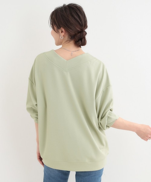 洗濯機可】インせずすっきり見え。カットツイルVネックトップス