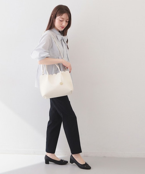 【新品 未使用】メタモルフォーゼ プレート付スカラップバッグ（オフホワイト色） ZAKKA-BOX(ザッカボックス)】スカラップレースパンチングトートバッグ