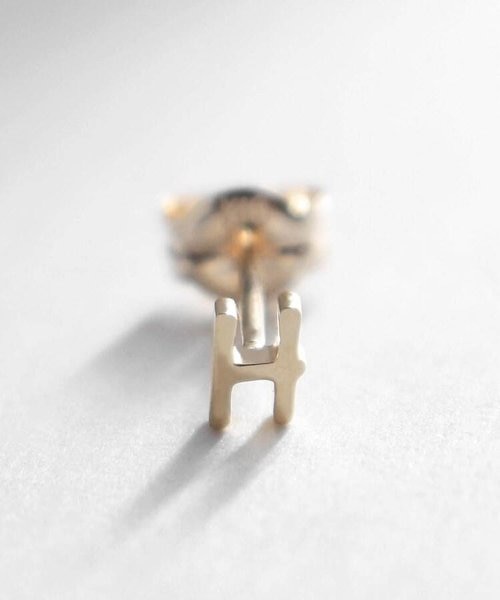 WEB限定】K10イニシャルH スタッドピアス（片耳用）｜ココシュ