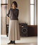 【石川梨華さん着用】すっきり見えて、やさしく揺れる。大人のスエードライクプリーツスカート