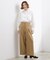 シンプルを品よく格上げ　サイドビットワイドパンツ