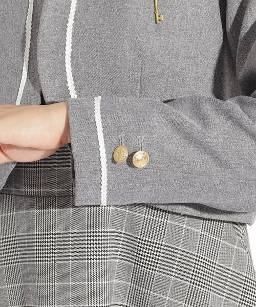 レオナールのボレロジャケット新品タグ付き レオナールのボレロジャケット新品タグ付き 2025年最新】LEONARD