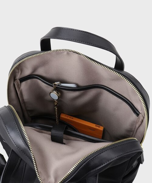 A4サイズ対応／PC収納可】バックパック｜アンタイトルの通販｜&mall