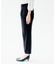 テーパードパンツ