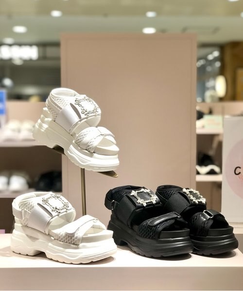 軽量厚底2段ソール ビジューサンダル｜エスペランサの通販｜&mall  