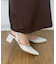 ポインテッドアンクルストラップパンプス