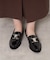 リボンバックルローファー