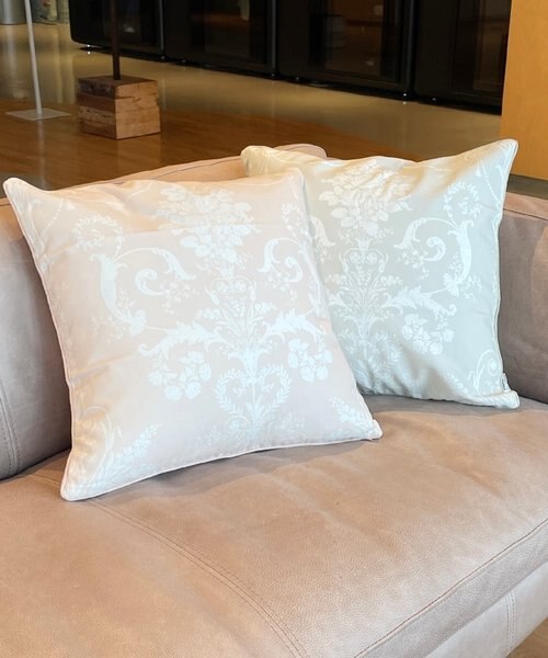 ローラアシュレイ　ジョゼッテ ドーヴグレイ 中材フェザークッション付 ローラアシュレイ ジョゼッテ ドーヴグレイ 中材フェザークッション付