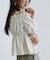 【一部店舗限定】オフショルシャーリングブラウス