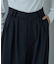 タックワイドパンツ