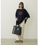 CUT OUT LOGO PIPING TOTE